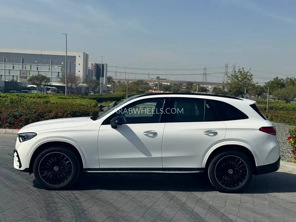 Mercedes Benz GLC Class 2024 for Sale in Dubai Image-6