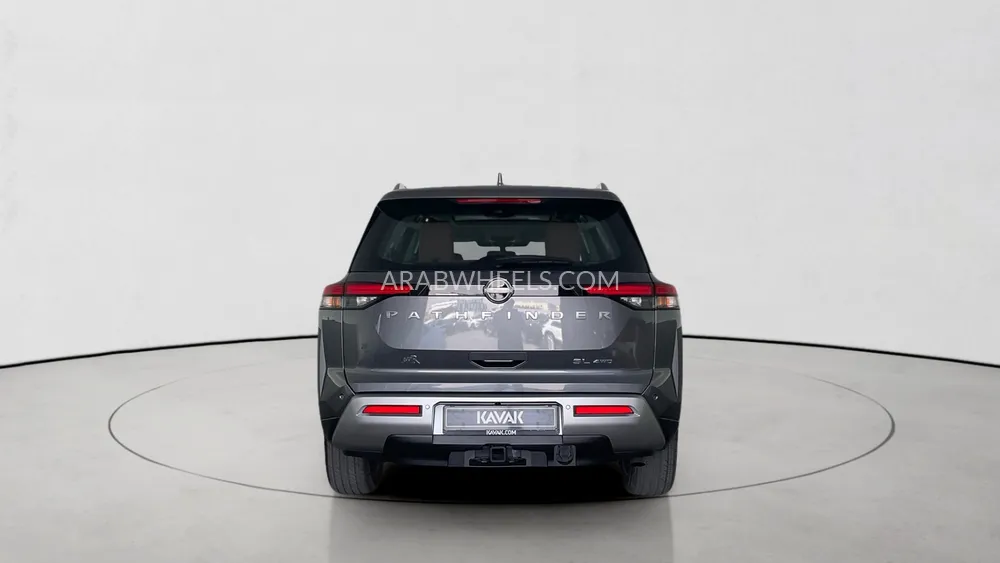 Nissan Pathfinder 2024 for Sale in Sharjah Image-5