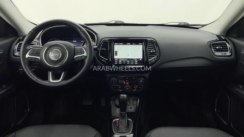 Jeep Compass 2020 for Sale in Dubai Image-12