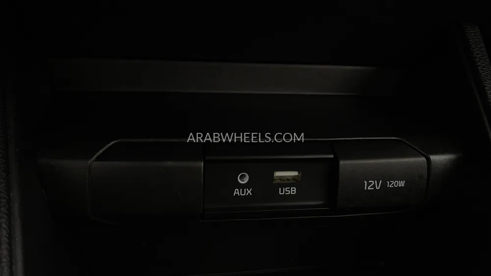 Kia Pegas 2023 for Sale in Dubai Image-38