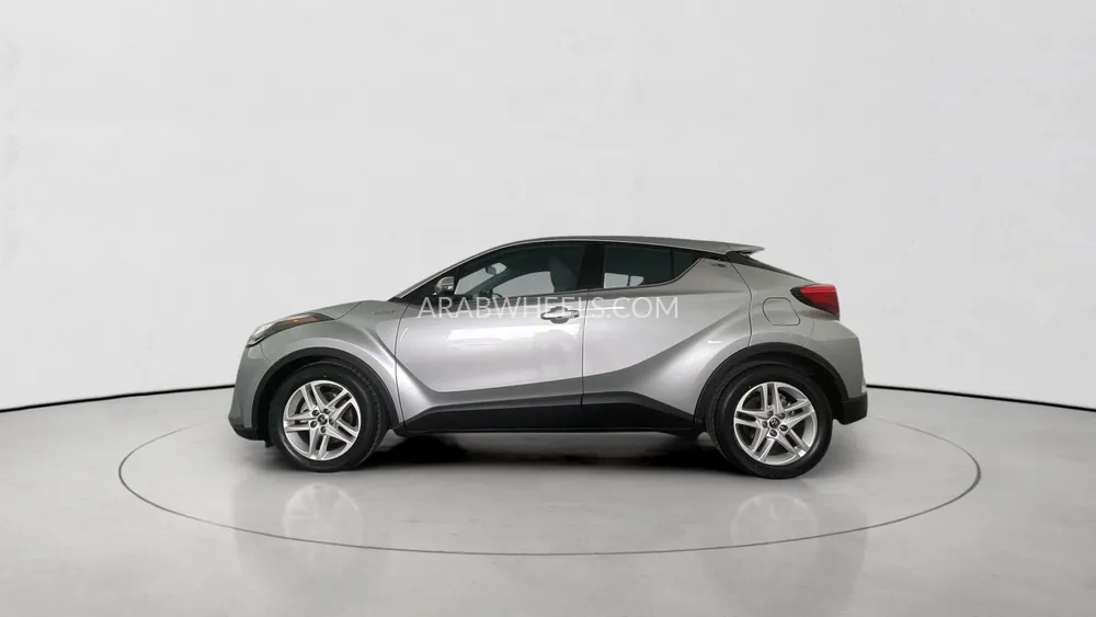Toyota C-HR 2022 for Sale in Sharjah Image-7