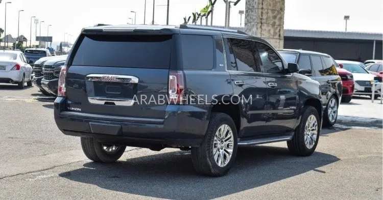 GMC Yukon 2020 for Sale in Ajman Image-4
