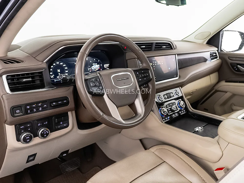 GMC Yukon 2023 for Sale in Dubai Image-7