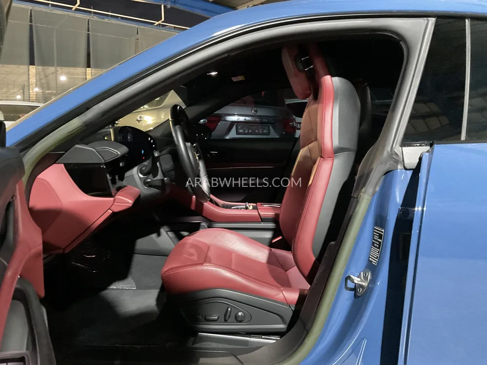 Porsche Taycan 2022 for Sale in Dubai Image-7