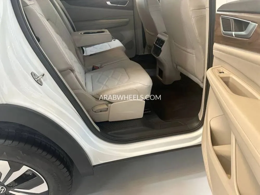 Volkswagen Teramont 2024 for Sale in Dubai Image-12