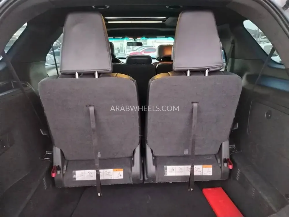Ford Explorer 2013 for Sale in Dubai Image-9