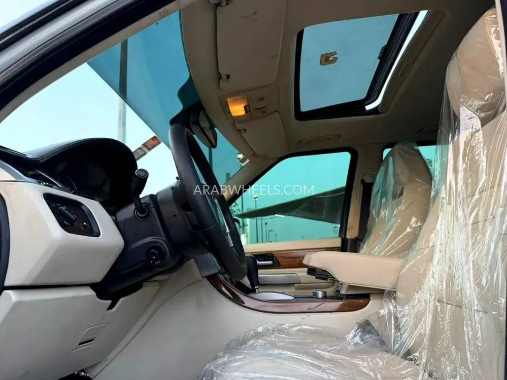 Land Rover Range Rover 2009 for Sale in Dubai Image-11