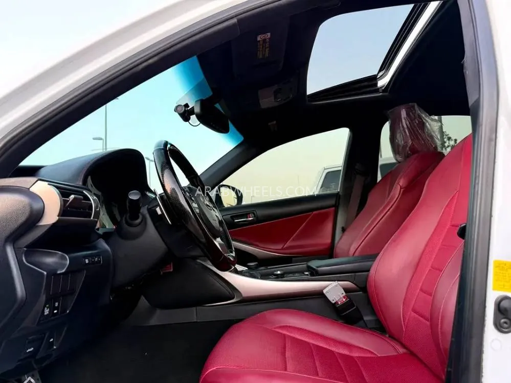 Lexus IS 2015 for Sale in Dubai Image-15