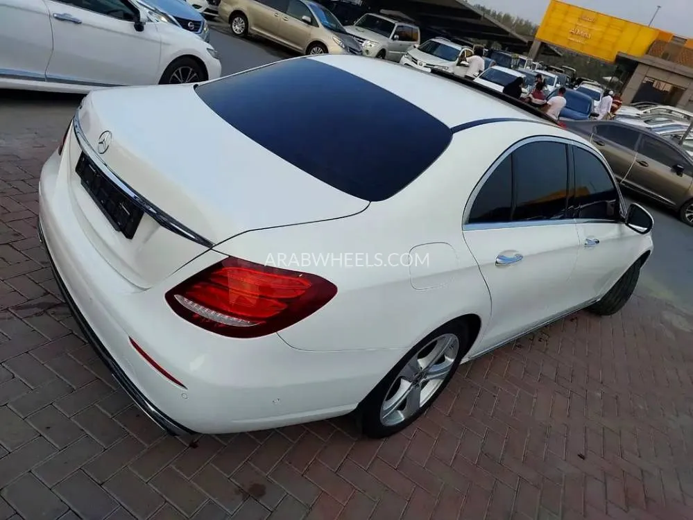 Mercedes Benz E Class 2017 for Sale in Sharjah Image-7