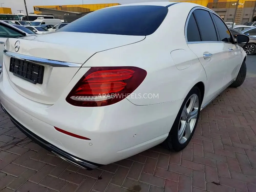 Mercedes Benz E Class 2017 for Sale in Sharjah Image-12