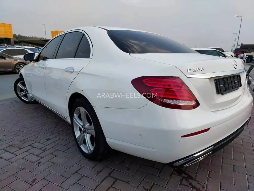 Mercedes Benz E Class 2017 for Sale in Sharjah Image-15
