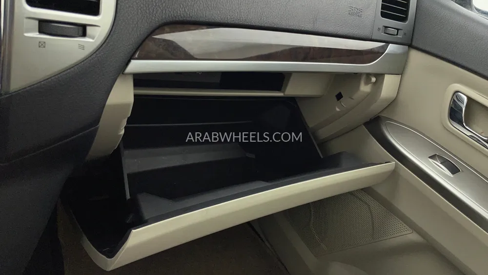 ميتسوبيشي باجيرو 2017 for Sale in دبي Image-31