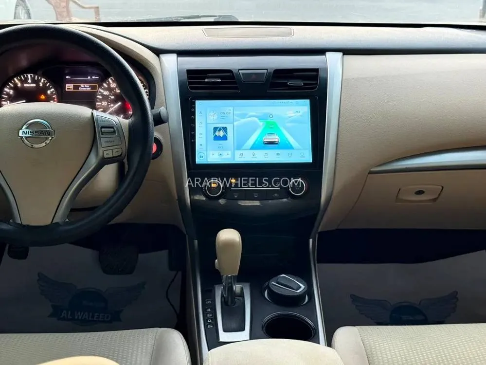 Nissan Altima 2015 for Sale in Dubai Image-12