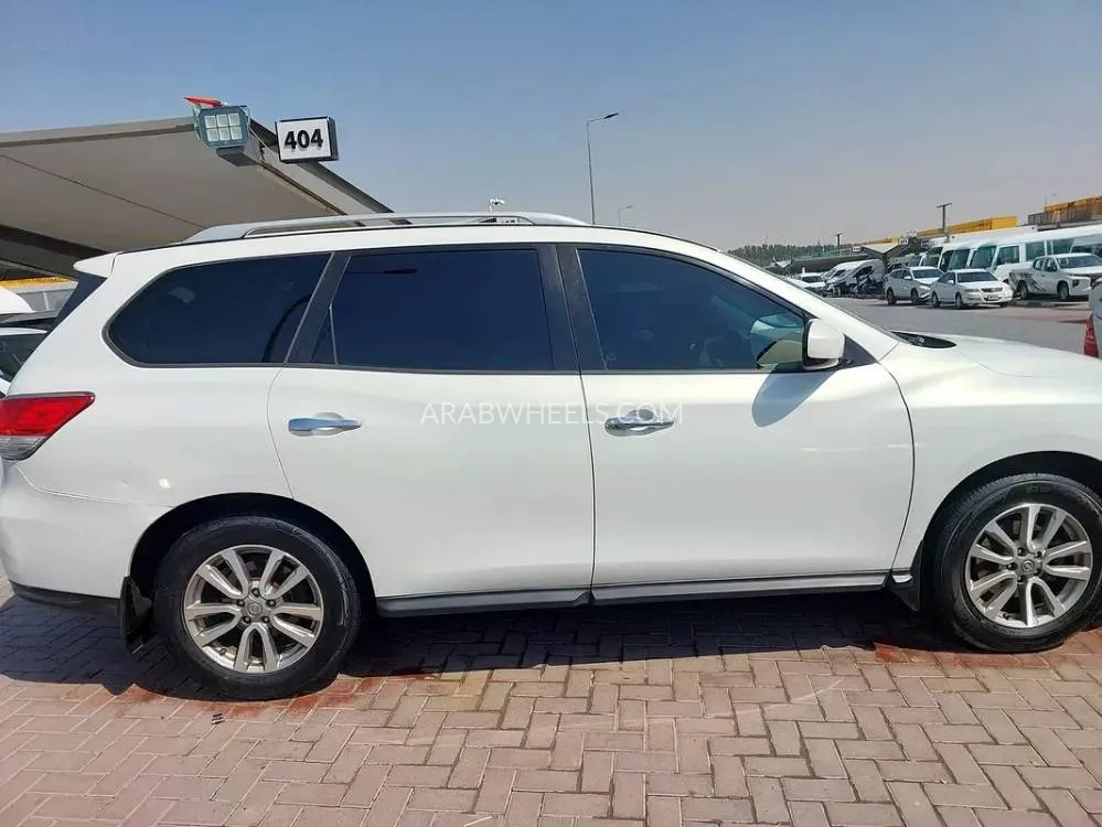 Nissan Pathfinder 2014 for Sale in Sharjah Image-7