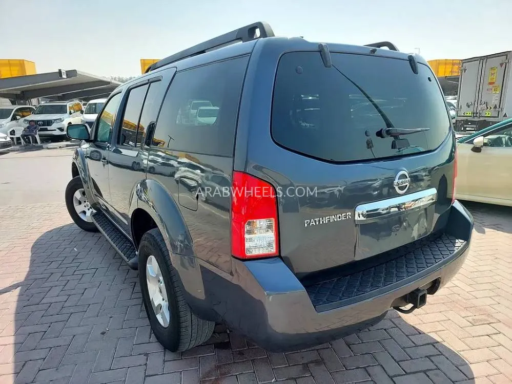 Nissan Pathfinder 2011 for Sale in Sharjah Image-15