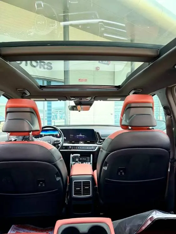 Kia Sportage 2023 for Sale in Ajman Image-7