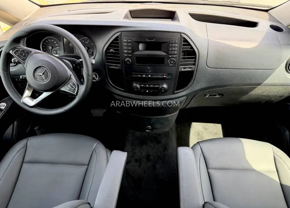 مرسيدس بنز فيتو 2020 for Sale in الشارقة Image-14