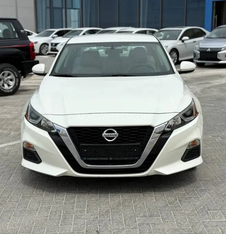 Nissan Altima 2020 for Sale in Abu Dhabi Image-11