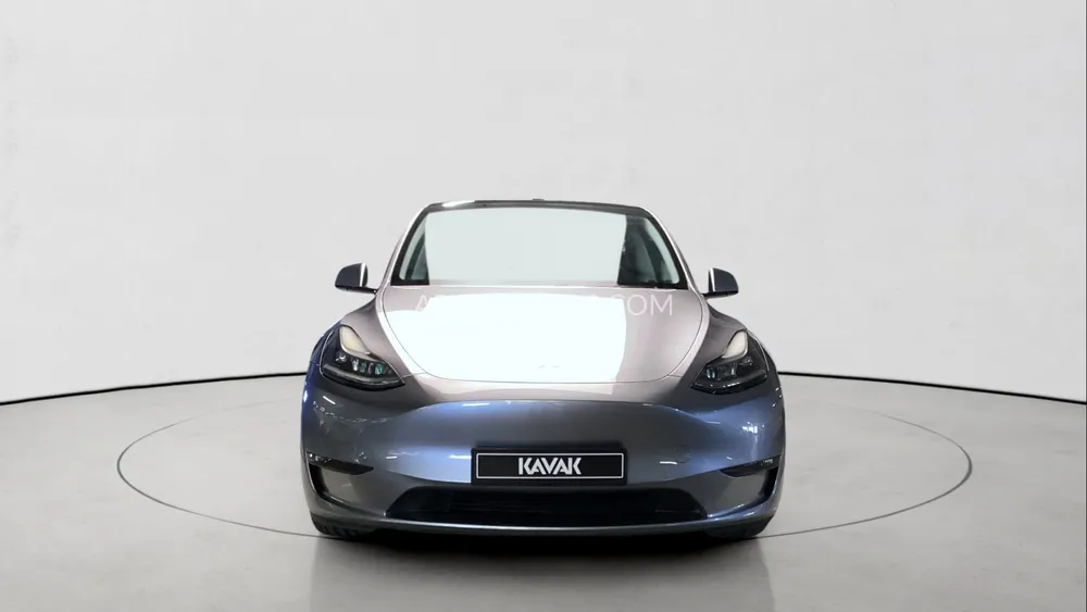 Tesla Model Y 2023 for Sale in Sharjah Image-2