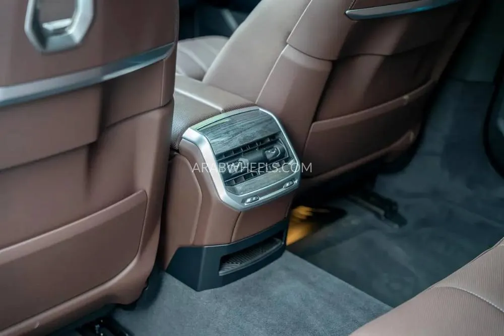 BMW 7 series 2026 for Sale in Sharjah Image-12