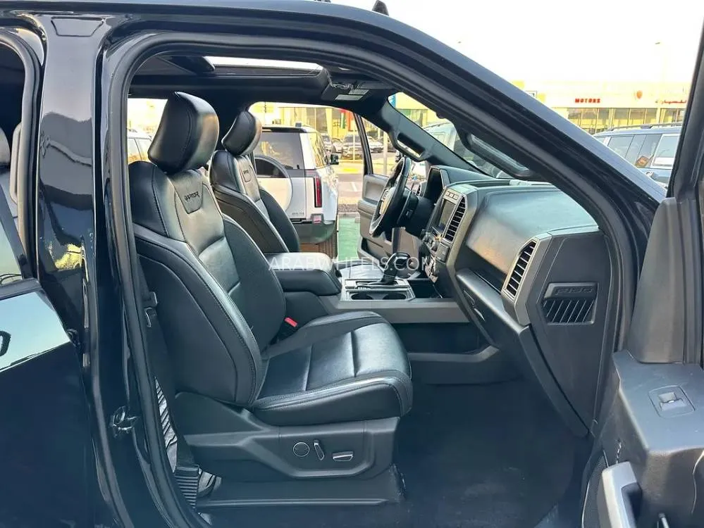 فورد F 150 2019 for Sale in أبو ظبي Image-9