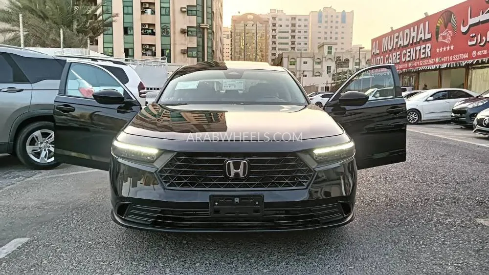 Honda Accord 2023 for Sale in Sharjah Image-5