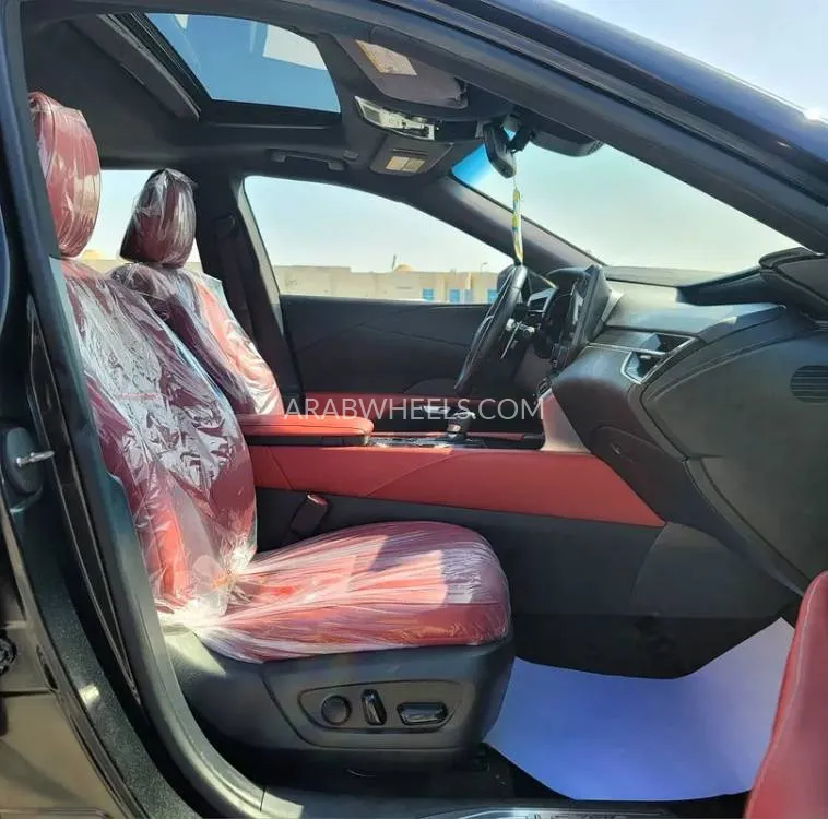 Lexus RX 2023 for Sale in Sharjah Image-7