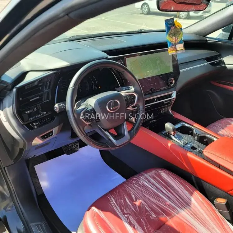 Lexus RX 2023 for Sale in Sharjah Image-10