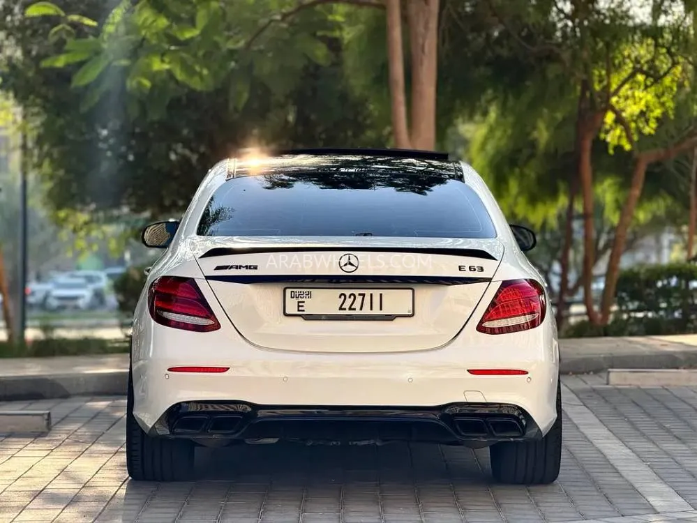 Mercedes Benz E Class 2018 for Sale in Sharjah Image-2