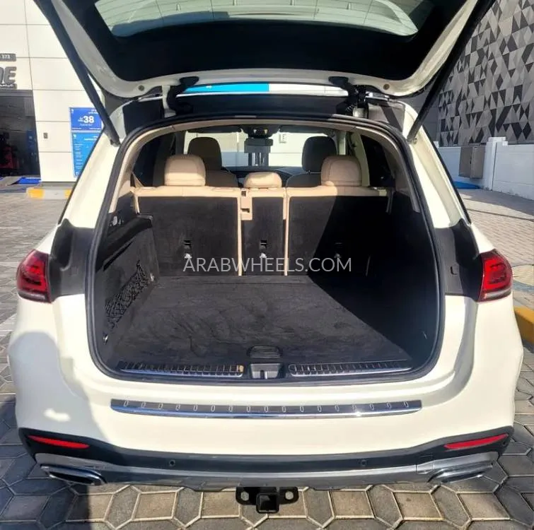 Mercedes Benz GLE Class 2022 for Sale in Sharjah Image-9