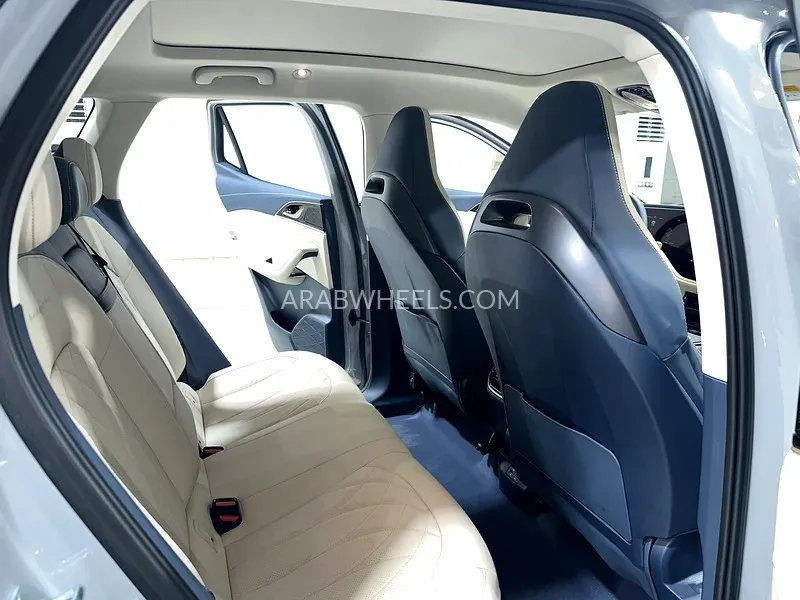 ربدان ون 2023 for Sale in أبو ظبي Image-16