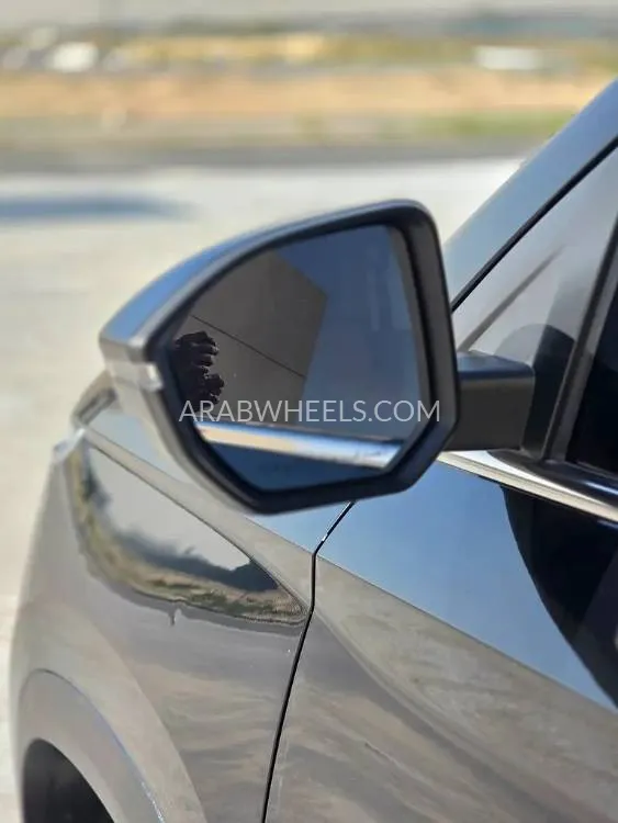 Chevrolet Captiva 2023 for Sale in Sharjah Image-11