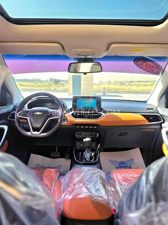 Chevrolet Captiva 2023 for Sale in Sharjah Image-13