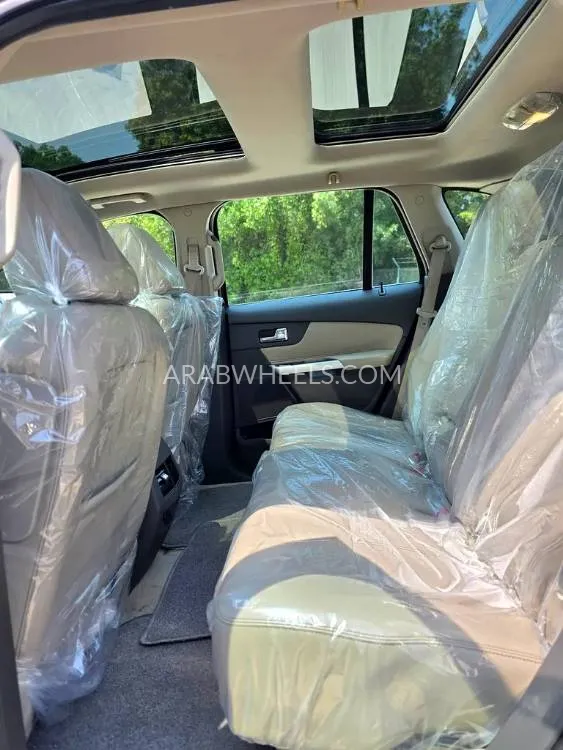 Ford Edge 2011 for Sale in Sharjah Image-16