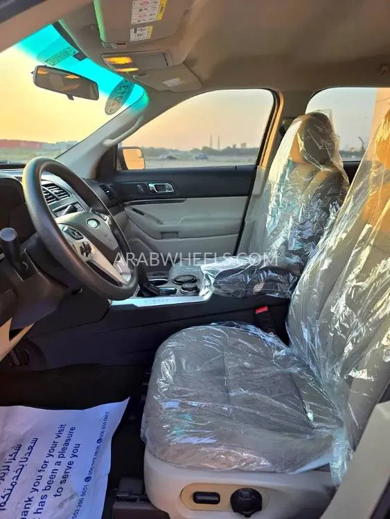 Ford Explorer 2013 for Sale in Sharjah Image-3