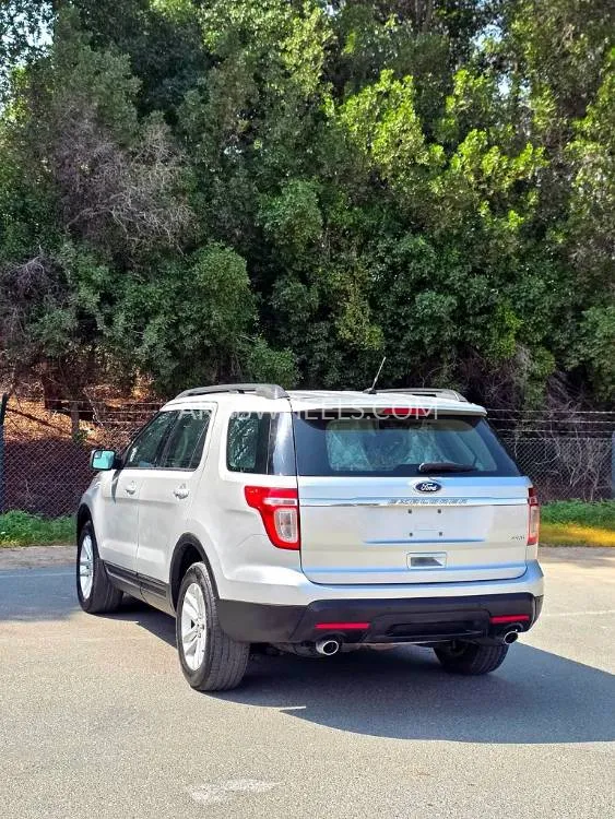 Ford Explorer 2014 for Sale in Sharjah Image-10