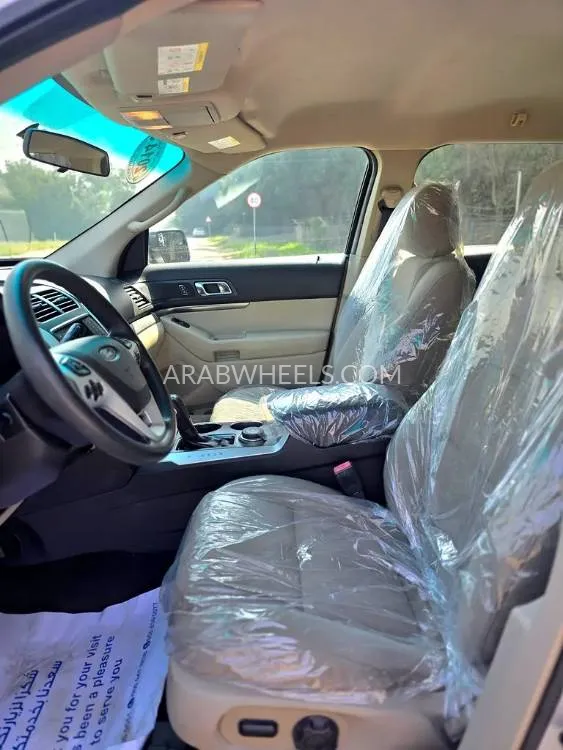 Ford Explorer 2014 for Sale in Sharjah Image-16