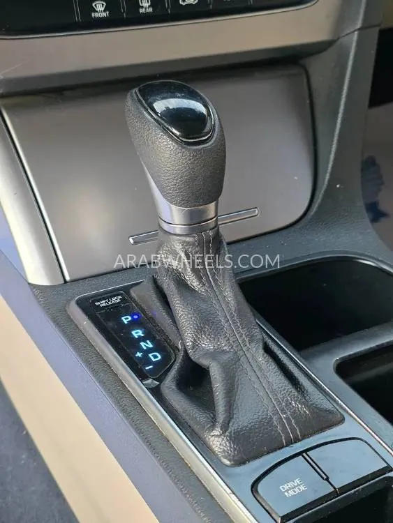 Hyundai Sonata 2015 for Sale in Sharjah Image-17