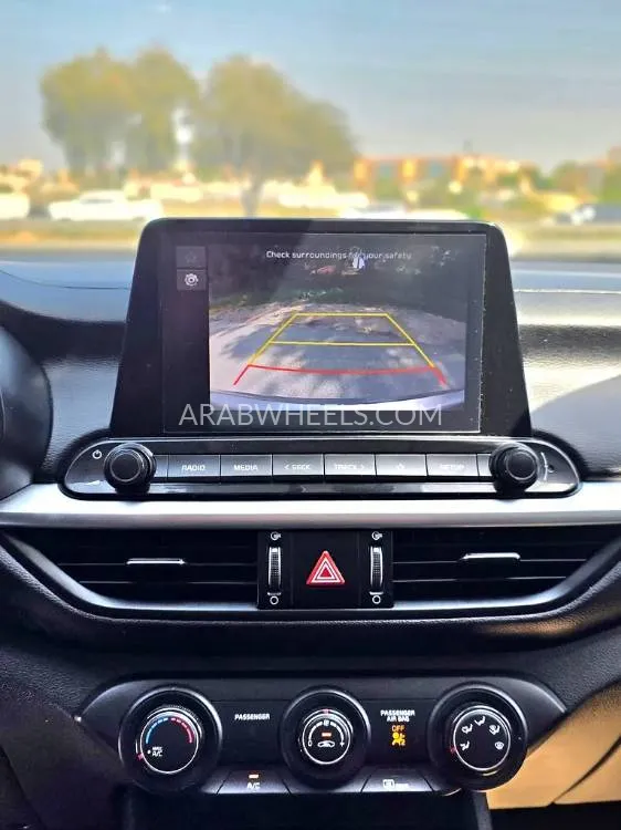 Kia Forte 2023 for Sale in Sharjah Image-16