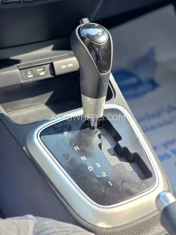 Kia Pegas 2023 for Sale in Sharjah Image-16