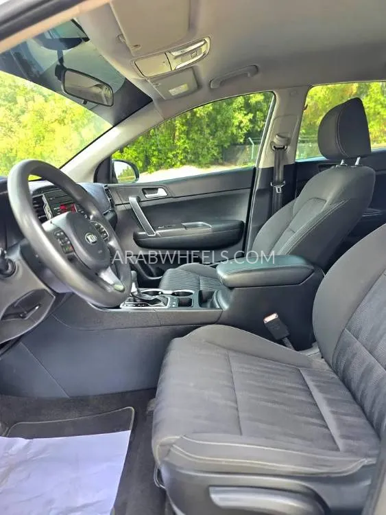 Kia Sportage 2019 for Sale in Sharjah Image-4