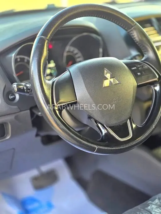 Mitsubishi ASX 2019 for Sale in Sharjah Image-10