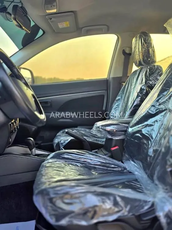 Mitsubishi ASX 2019 for Sale in Sharjah Image-12