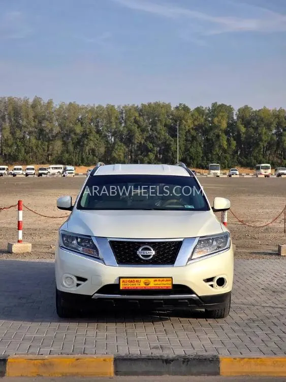Nissan Pathfinder 2015 for Sale in Sharjah Image-15