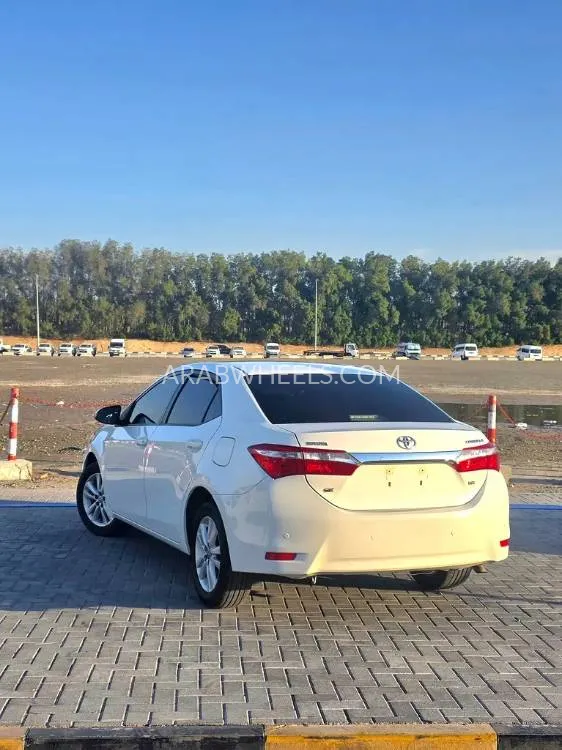 Toyota Corolla 2014 for Sale in Sharjah Image-20