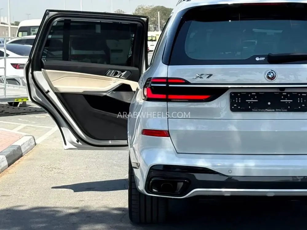 بي إم دبليو X7 2025 for Sale in دبي Image-2