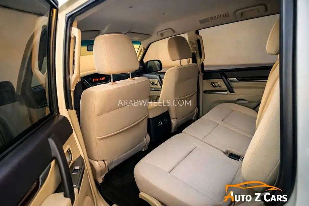 Mitsubishi Pajero 2017 for Sale in Abu Dhabi Image-11