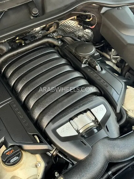 Porsche Cayenne 2014 for Sale in Abu Dhabi Image-7