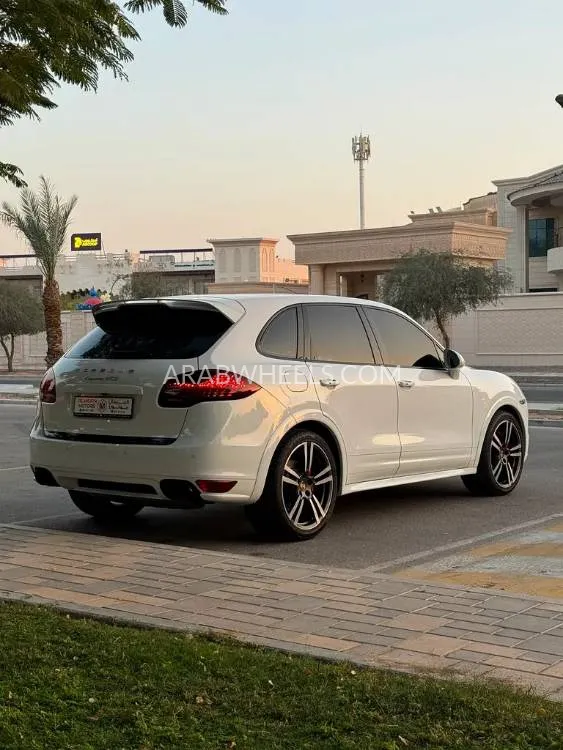 Porsche Cayenne 2014 for Sale in Abu Dhabi Image-8