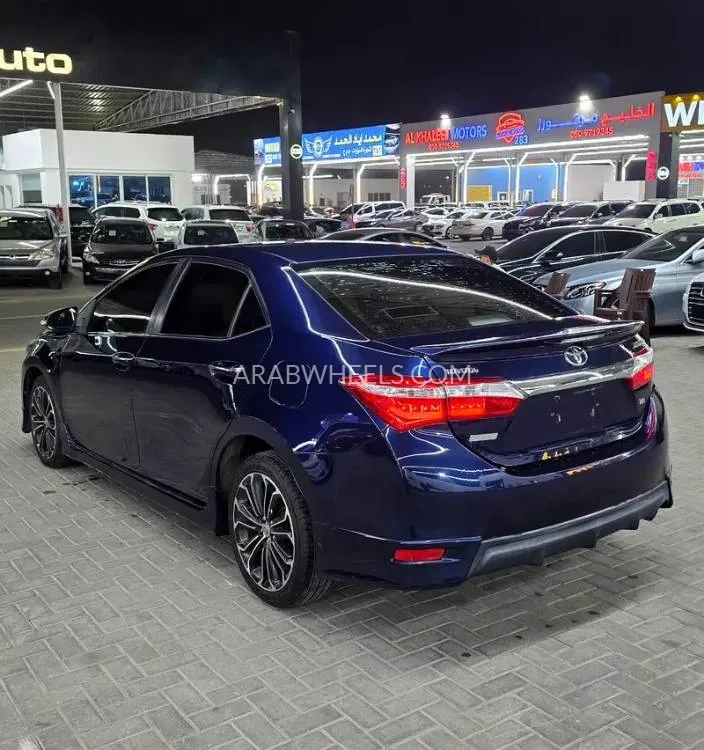Toyota Corolla 2015 for Sale in Ajman Image-7